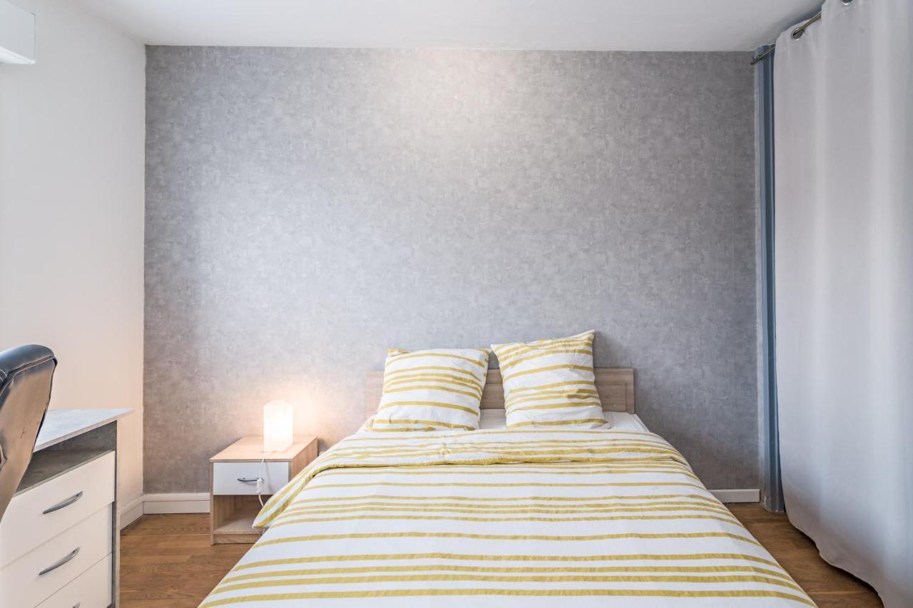 Spacieux Appartement - 6 Personnes - Parking Gratuit Saint-André-les-Vergers Exteriér fotografie